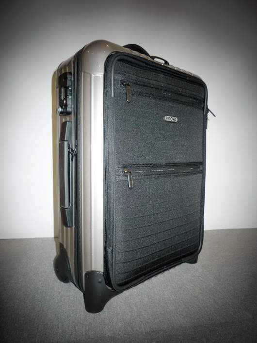 RIMOWA 超輕質 BOLERO 限量香檳金 華麗開箱