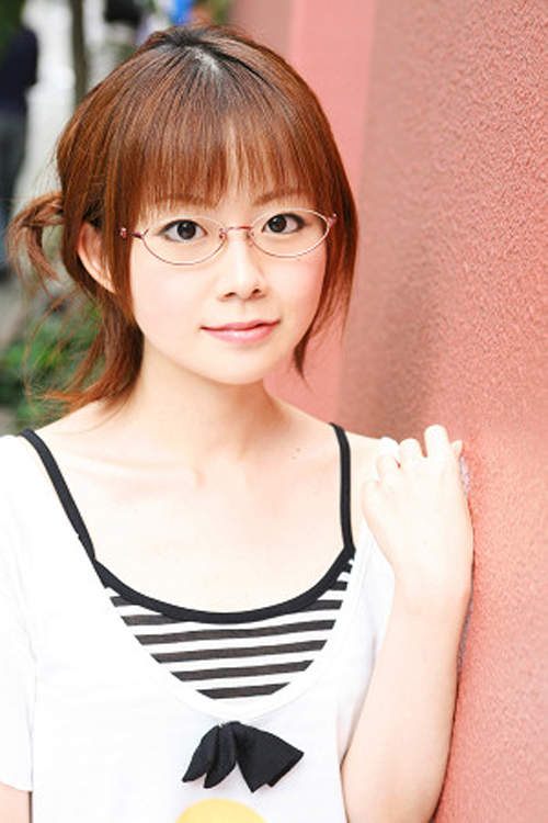 眼鏡娘 聲優：門脇舞以