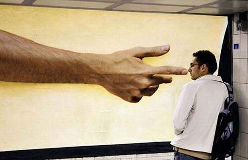 超奇蹟廣告 怎麼會出現在這個位置勒? 超奇蹟廣告 怎麼會出現在這個位置勒?