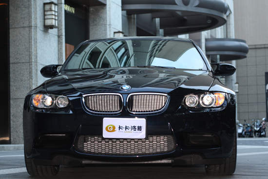 沒事裝低調的四門BMW E90 M3開箱 沒事裝低調的四門BMW E90 M3開箱