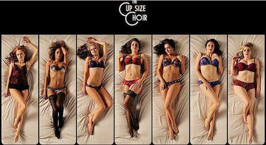 內衣品牌 La Senza 聖誕獻禮　聖誕罩杯合唱團The Cup Size Choir