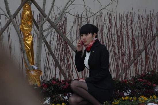 〝最美售樓小姐〞哭泣的美人樣～被偷拍上網爆紅！