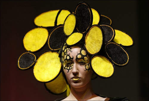 《怪異髮型秀》不敢恭維的潮流指標 《怪異髮型秀》不敢恭維的潮流指標