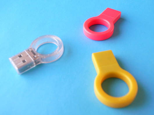 USB戒指 裝滿愛...的記憶 2GB USB戒指 裝滿愛...的記憶 2GB