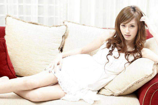 泰國當紅人妖美眉 nong poy