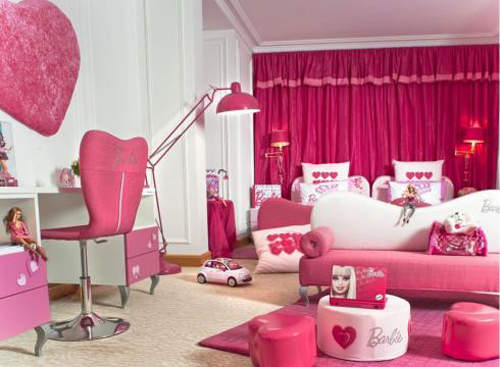 充滿粉紅愛心的五星級《芭比套房》 充滿粉紅愛心的五星級《芭比套房》