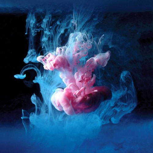 水中作畫  顏料也可以這麼玩