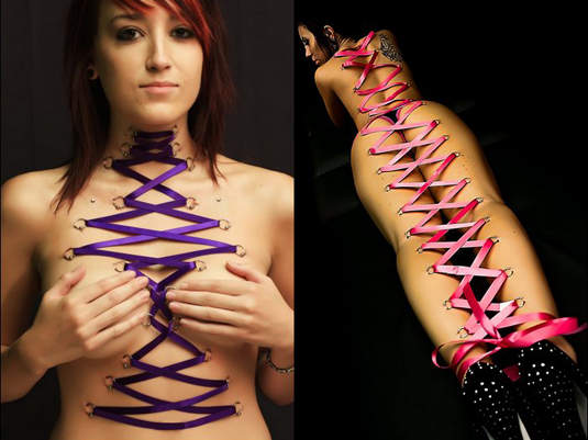 又痛又美麗的 Corset piercing 馬甲穿環 又痛又美麗的 Corset piercing 馬甲穿環