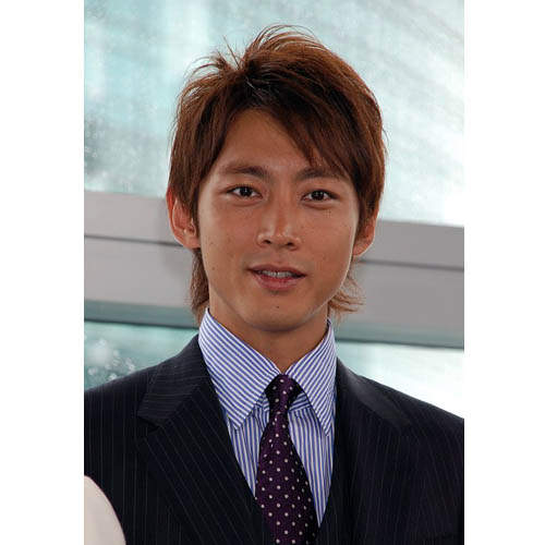 小泉孝太郎　與人氣酒店孃約會被抓包