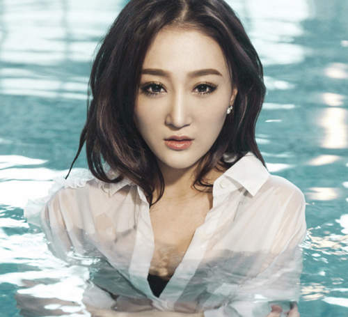 S公主徐杉 恨不得靠近一點看的斷帶門