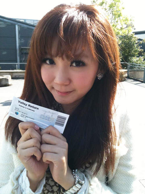 天氣姐姐 邱薇而 看見妳!oh~swear(完全無關的語尾助詞) 天氣姐姐 邱薇而 看見妳!oh~swear(完全無關的語尾助詞)