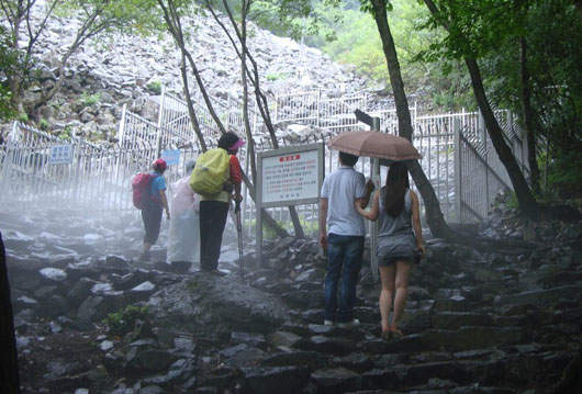 《冰谷》冬天吹暖風,夏天起涼風的超神秘山谷~ 《冰谷》冬天吹暖風,夏天起涼風的超神秘山谷~