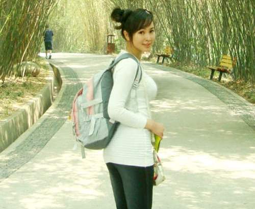 東方神女 李勤 讓人豎起大拇指的無瑕女神 東方神女 李勤 讓人豎起大拇指的無瑕女神