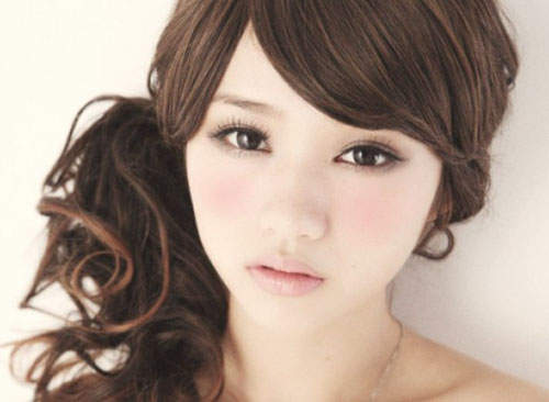 萌版Angelababy 付夢妮 高人氣的快樂女聲 萌版Angelababy 付夢妮 高人氣的快樂女聲