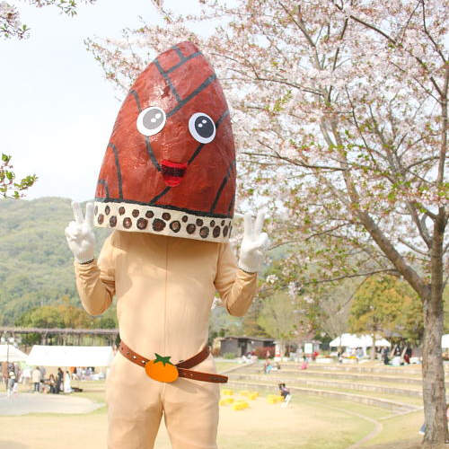 謎樣竹筍人帶你看日本各地吉祥物人偶