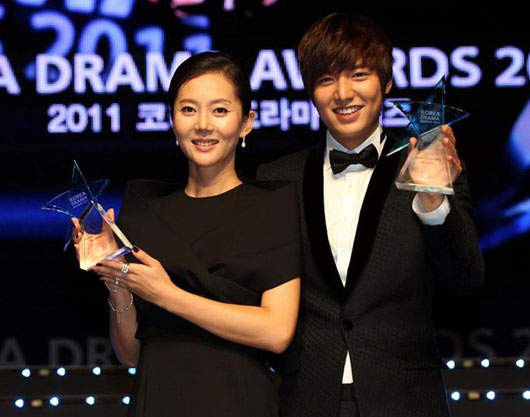 2011年韓電視劇大獎男冠軍《李敏鎬》 事業愛情都拿到手啦! 2011年韓電視劇大獎男冠軍《李敏鎬》 事業愛情都拿到手啦!