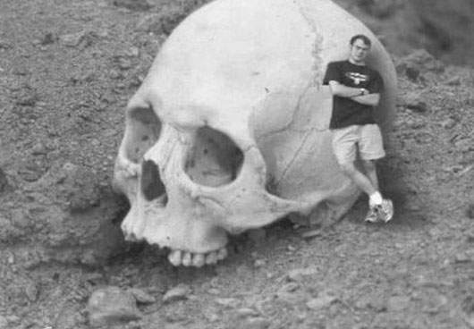 震驚全球:各國遠古巨人遺骸 震驚全球:各國遠古巨人遺骸