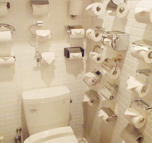 一蘭拉麵《超專業廁所》讓你不用跟隔壁的借廁紙！