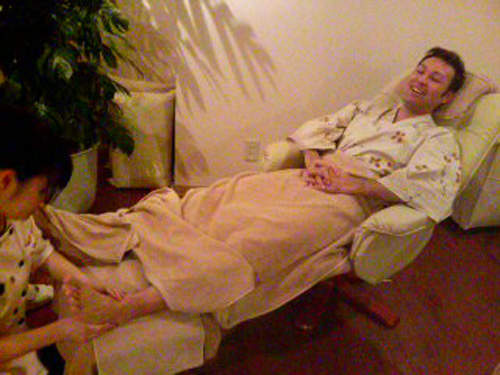 極樂台灣西洋版 看來老外也得爬文做功課...