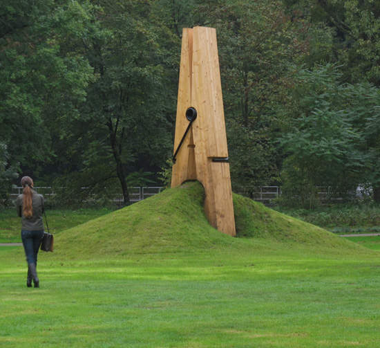 地球也要鼻挺~巨大曬衣夾公園