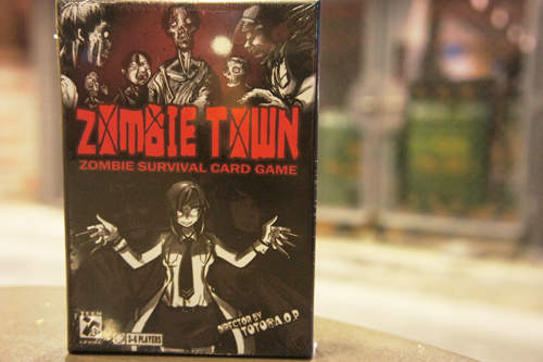 紙牌遊戲《殭屍小鎮 ZombieTown》 紙牌遊戲《殭屍小鎮 ZombieTown》