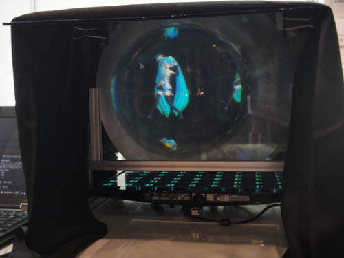 3D液晶體顯影器 將來看電視不但立體還可以看穿牌? 3D液晶體顯影器 將來看電視不但立體還可以看穿牌?