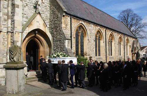 俄羅斯怪談：在自己葬禮上被嚇死的女人