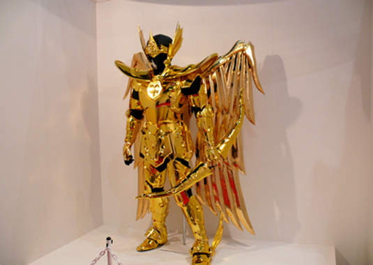 《聖鬥士星矢》1:1射手座黄金聖衣秋葉原展示中! 《聖鬥士星矢》1:1射手座黄金聖衣秋葉原展示中!