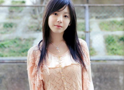 他、老公、男友們一個個圍過來~20歲的夏帆有危險了><  他、老公、男友們一個個圍過來~20歲的夏帆有危險了><
