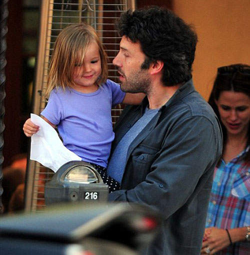 好久不見的班艾佛列克一家人