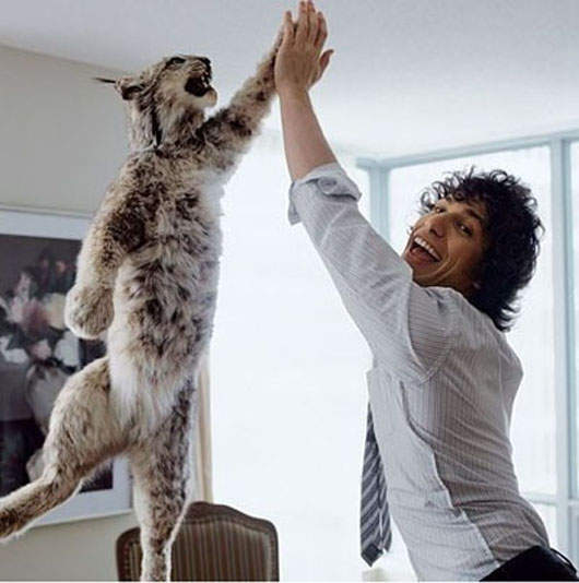 今天要不要和我來個Hi Five啊？