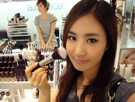 女大學生、整形外科挑選第一牛奶女《少女時代-YuRi》 女大學生、整形外科挑選第一牛奶女《少女時代-YuRi》