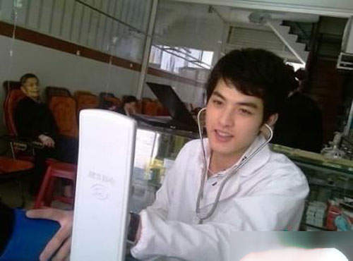 這樣的帥哥醫生   裝病也值得？！