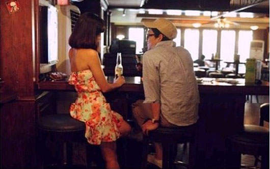 我在Bar 搭訕女生的經驗! 我在Bar 搭訕女生的經驗!