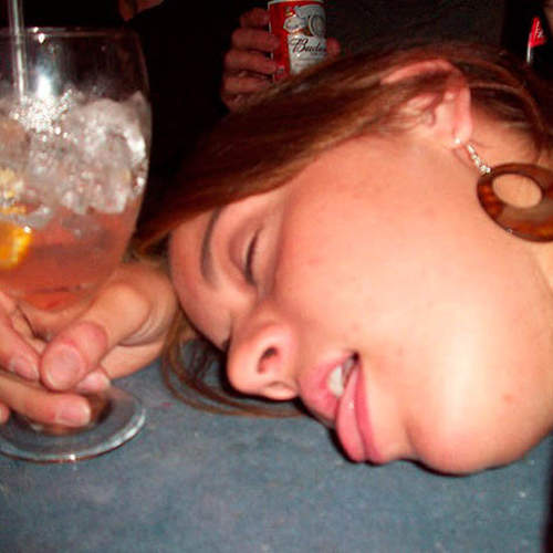 醉後大姑娘...女生喝掛真的什麼事都有可能發生...