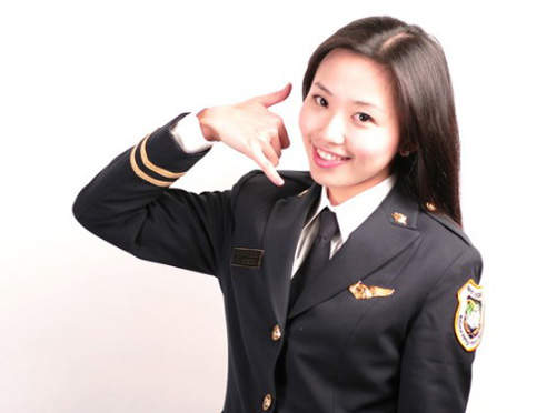 移民署美女 簡玉屏 讓我想大聲唱:you are my sunshine… 移民署美女 簡玉屏 讓我想大聲唱:you are my sunshine…