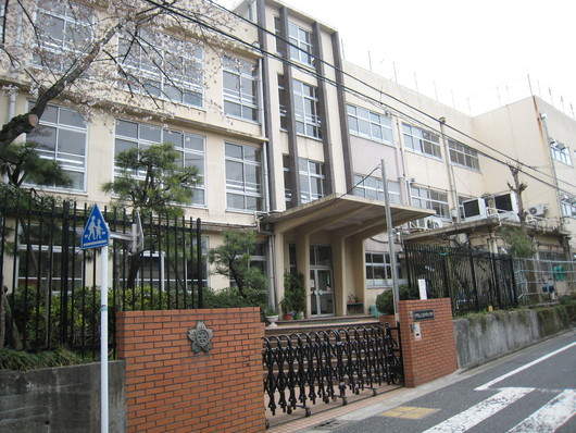 廢校除了可以拍日劇 還能用來幹嘛呢? 廢校除了可以拍日劇 還能用來幹嘛呢?