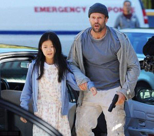 火線反擊 傑森史坦森這回要保護一個蘿莉!? 火線反擊 傑森史坦森這回要保護一個蘿莉!?