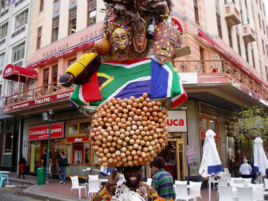 非洲來的《蛋蛋人》~真是相當的硬呀! 非洲來的《蛋蛋人》~真是相當的硬呀!