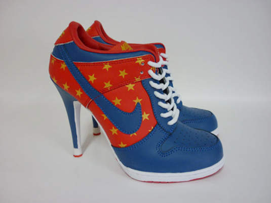 Nike Dunk 高跟鞋 讓你穿著高跟鞋打籃球!? Nike Dunk 高跟鞋 讓你穿著高跟鞋打籃球!?