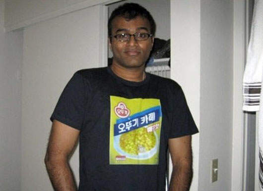 老外都喜歡穿韓國字T恤?! 老外都喜歡穿韓國字T恤?!