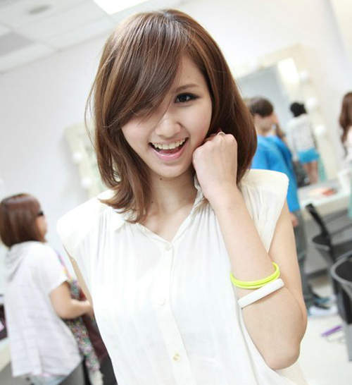 電玩宅速配主持人 linna薰 其實妳~我可以^^ 電玩宅速配主持人 linna薰 其實妳~我可以^^