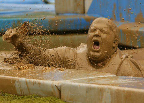 美國版的極限體能王《Wipeout Season》一整個超爆笑  美國版的極限體能王《Wipeout Season》一整個超爆笑