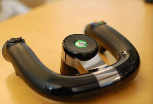 Xbox360無線競速方向盤 食指跟中指沒有一起動,感覺真不習慣>< Xbox360無線競速方向盤 食指跟中指沒有一起動,感覺真不習慣><