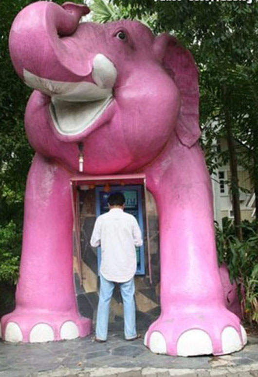 人性化的提款機 讓你提款時充滿驚奇 人性化的提款機 讓你提款時充滿驚奇