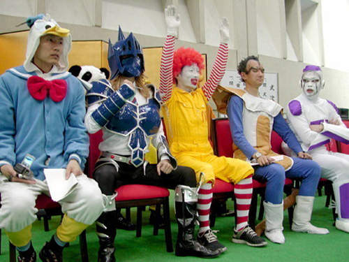 《變裝畢業典禮》這樣畢業真的好開心！ (≖ω≖｡)