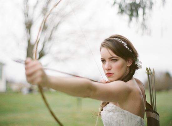 婚禮變成《飢餓遊戲》！粉絲的唯美結婚照