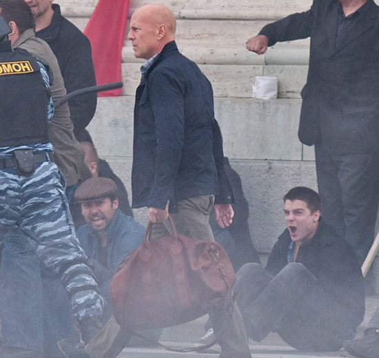 《終極警探5:跨國救援》明年情人節是很難死的好日子 《終極警探5:跨國救援》明年情人節是很難死的好日子