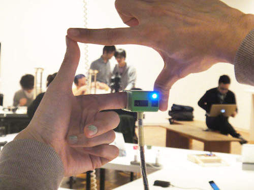 手指相機 我的虎口範圍就是我的獵艷範圍(比) 手指相機 我的虎口範圍就是我的獵艷範圍(比)