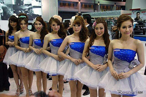 再換個口味～來看看曼谷車展的妖嬌車模吧！
